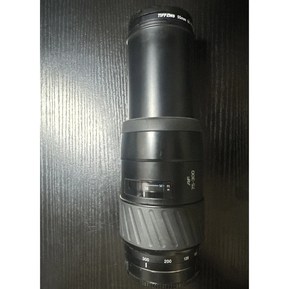 Minolta AF 75-300mm F/4.5-5.6 Zoom Lens from Japan